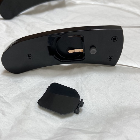 LED color changing translucent glasses with sturdy plastic material. One size. - Picture 13 of 16